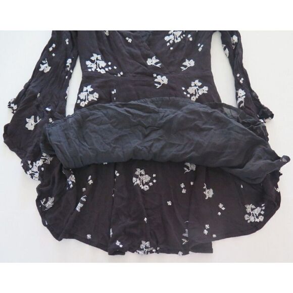 Free People Women's Sz 4 Black Floral Bell Sleeve Boho Festival Mini Dress - Picture 9 of 12